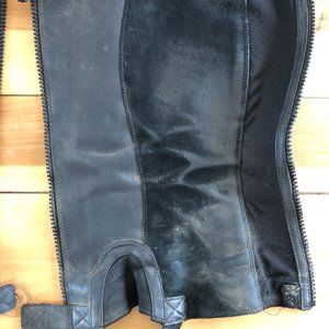 Black Ariat Scout Half Chaps Youth Large/Tall
